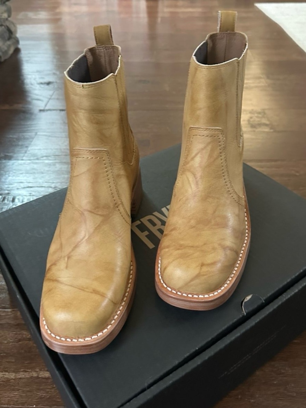 FRYE Campus Platform Chelsea Boot Banana size 8 Brand new - Picture 7 of 16
